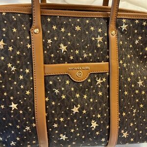 MICHAEL KORS JET SET CARRYALL TOTE AND WALLET BROWN STARS